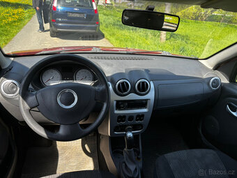 Dacia Sandero 1.4i 55kW, RV 2010, Servo, Klima, Nové v CZ - 10