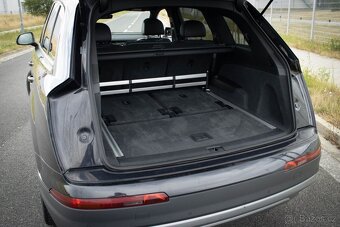 Audi Q7 3.0 TDI 200kw quattro 7 MIEST / AJ NA SPLÁTKY / - 10