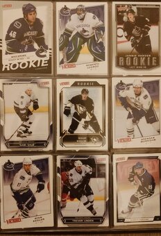 NHL hokejové karty VICTORY - 621 ks - TOP STAV - 10