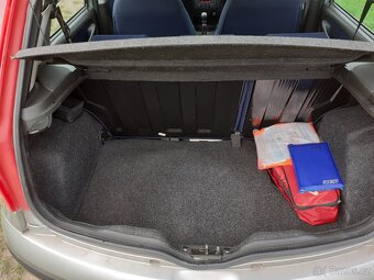 Punto 1.4 , serviska, MAX výbava, nová STK - 10