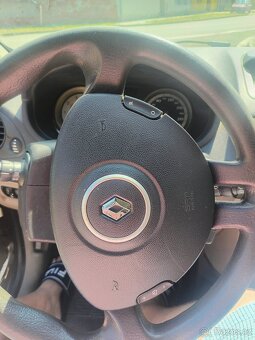 Renault Clio 1.2 rok 2008 - 10
