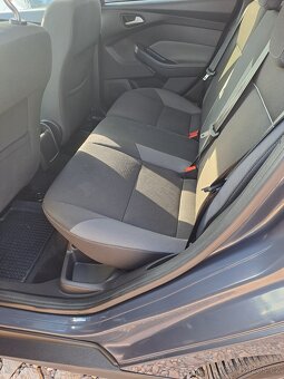 Ford Focus combi 1.6 Ti-VCT 92kW serviska - 10