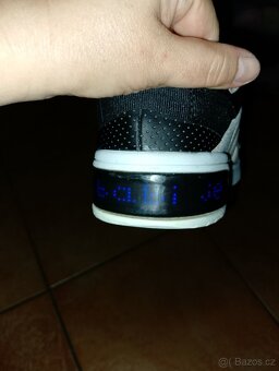 Tenisky Geox Xled svítící vel.39 - 10