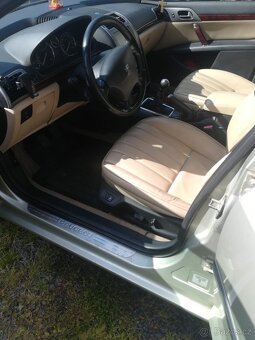Peugeot 407 2.0 HDI - 10