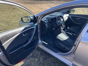 Hyundai i30 1.6 CRDi - 10