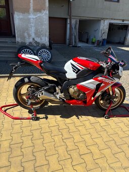 Honda CBR 1000rr - 10