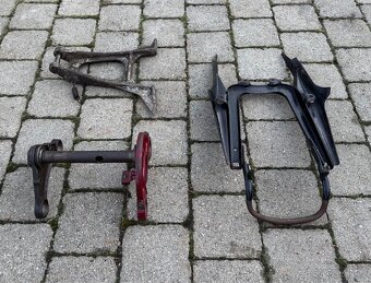 CZ 125 175 250 kyvacka - dily - 10