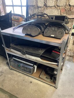 Různé náhradní díly koncern - 10