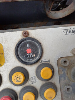HAMM H10 3 TUNY vibrační válec - 10