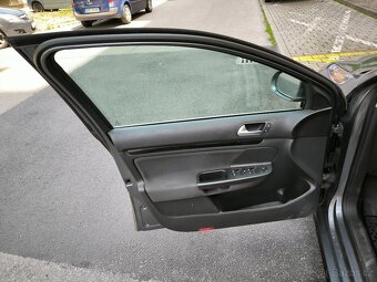 VW GOLF VARIANT VI 1.6 TDI, r.v. 2013, VÝBORNÝ STAV - 10