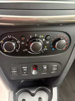 Dacia Sandero 0.9i Stepway Tempomat Navigace - 10
