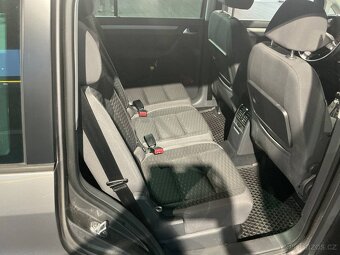 VW Touran 1.9 TDI 77kW,Tempomat,7.míst,bez koroze. - 10