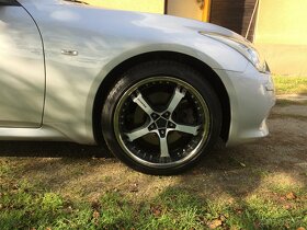 Infiniti G37 - 10