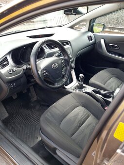 Kia Ceed 1.4i + LPG - 10