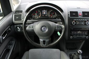 Volkswagen Touran 2,0 TDI HIGHLINE,BIXENONY,DPH,2011 - 10