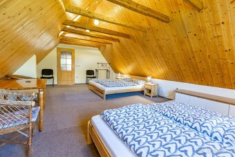 Prodej rodinného domu 402 m², pozemek 3160 m² v Krkonoších - 10