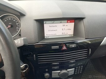 Opel Astra Caravan H 1.7 CDTi 81 kW rv 2010 - 10