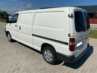 Toyota HiAce 2,5 TD D4D, r.v. 2012, koupeno v ČR, 1. majitel - 10