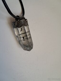 Náhrdelník s přírodním křišťálem - 10