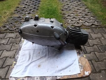 Jawa Pionýr motor - 10