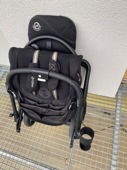 Cybex eezy S twist+2 - 10