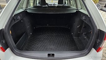 OCTAVIA 1.6 TDI TOP STAV MOD 2019 - 10