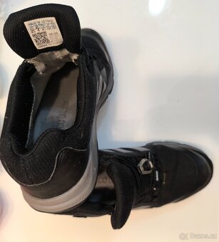Adidas, Nike - 10
