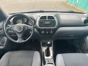 Toyota RAV4 2.0VVTi - 10