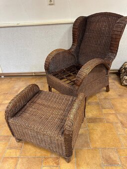 RATANOVÉ KŘESLO S PODNOŽNÍKEM - 10