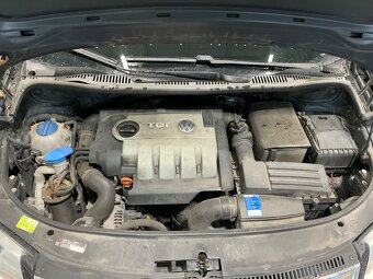 Náhradní díly VW Touran 1T2 motor 1.9 tdi BLS - 10