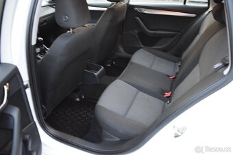 ŠKODA OCTAVIA 1.6 TDI COMBI RV 2016 ČR - 10