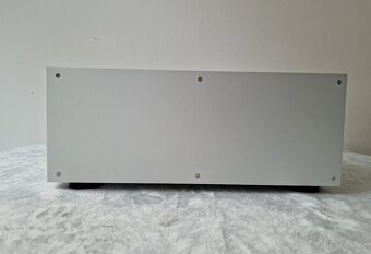Koncové zesilovače - 2 × monoblok 8300MB - 10