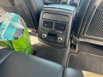 Volkswagen Touareg 4MOTION Maximální výbava - 10