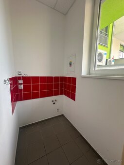 Pronájem prodejny v centru Vlašimi, 60m2 - 10