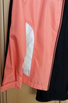 Dívčí sportovní souprava vel."S"-perfektní stav - 10