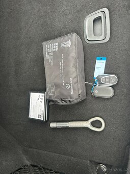 Mercedes-Benz Třídy C 200, 4MATIC, AMG, DPH, HYBRID - 10