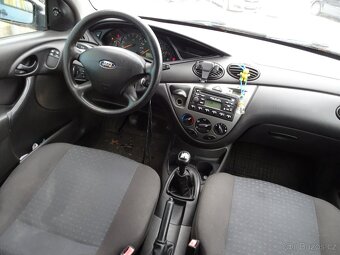 Ford Focus 1.6i 16V Combi - 10