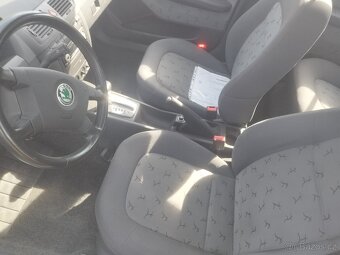 Škoda fabia kombi 1.4 16 v automat - 10