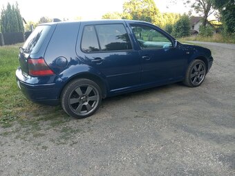 Volkswagen golf - 10