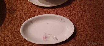 Porcelánový jídelní set - 10