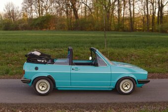 Volkswagen Golf MK1 Cabrio - 10