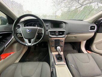 Volvo V40 1.6 D2 84kw Cross Country 2013 ČR - 10