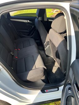Audi a4 B8 2.0tdi S-line - 10