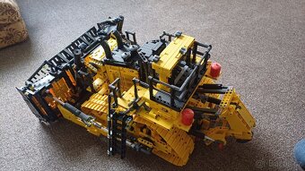 Lego technic 42131 Buldozer CAT - 10