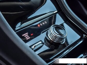 Jeep Grand Cherokee 3.6L V6 Limited Diamond Black 2023 - 10