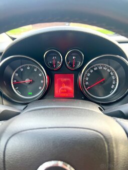 Opel Astra 1.4 Turbo 103 kW - 10