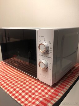 Mikrovlnka Midea mg720c2at(w) s grilem zanovni - 10