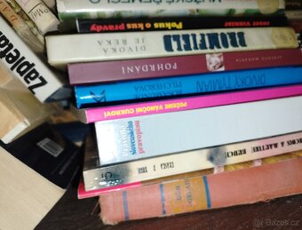 Různé knihy - 10