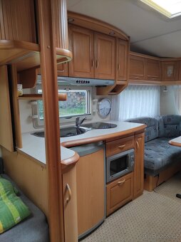 Karavan Hobby 560 Prestige WLU - 10