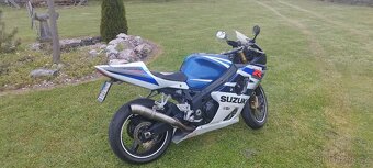 Suzuki GSX-R 1000 K4 - 10